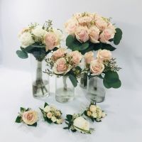 Wedding Gallery030Karens Flowers.jpg