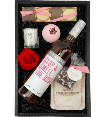 Rosé XOXO Gift Crate